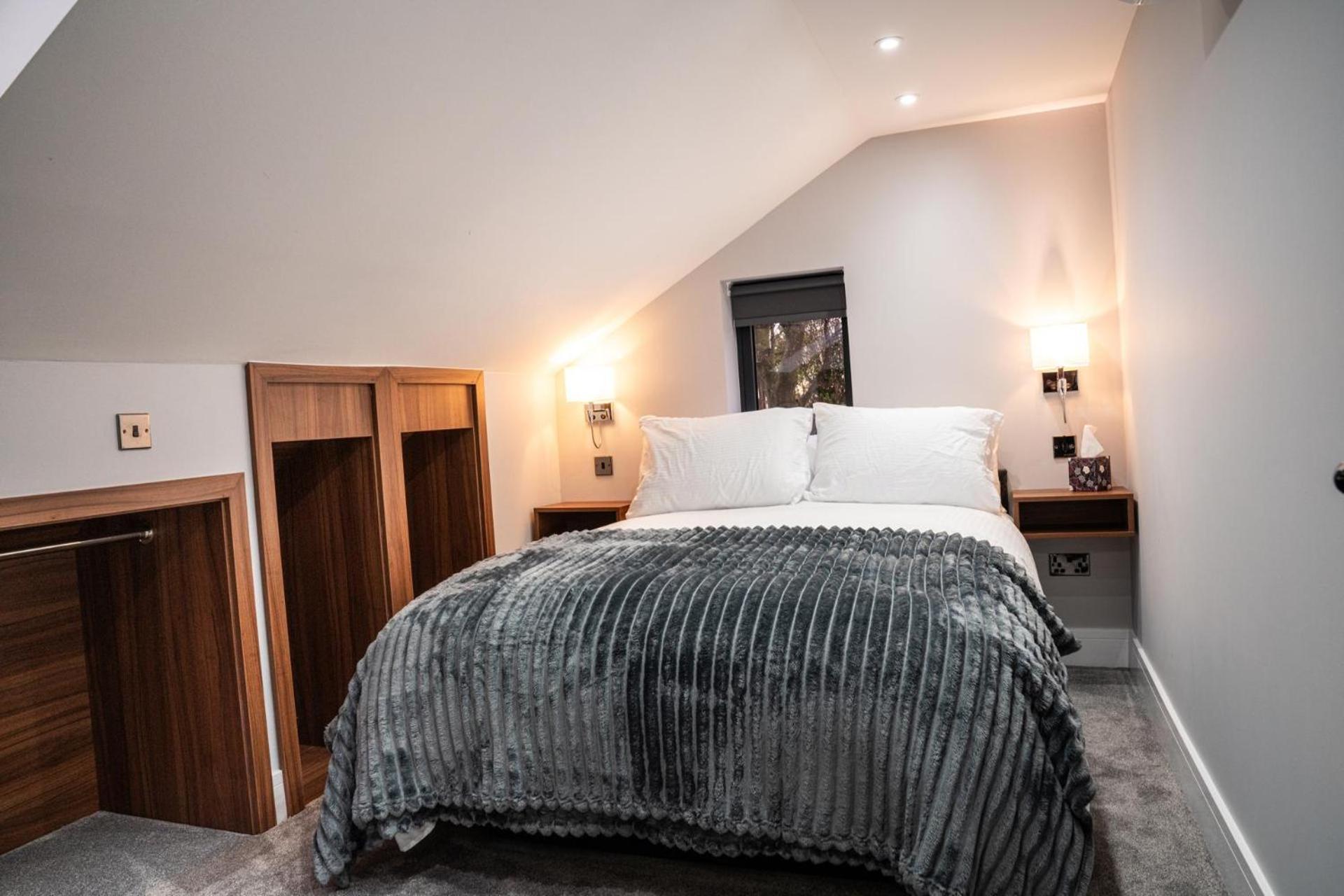Chestnut Retreat A Stunning Annex Apartment Ossett Buitenkant foto