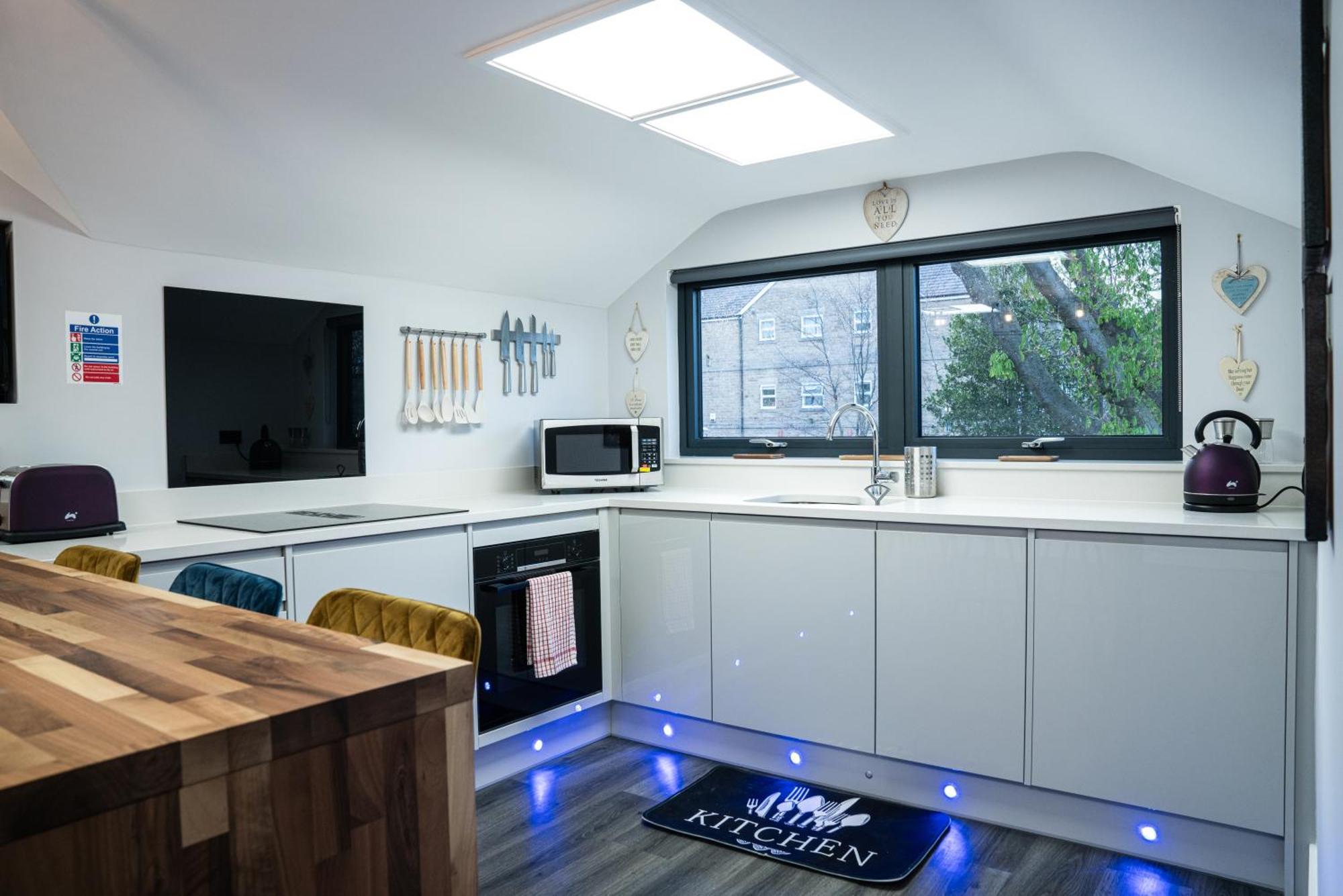 Chestnut Retreat A Stunning Annex Apartment Ossett Buitenkant foto